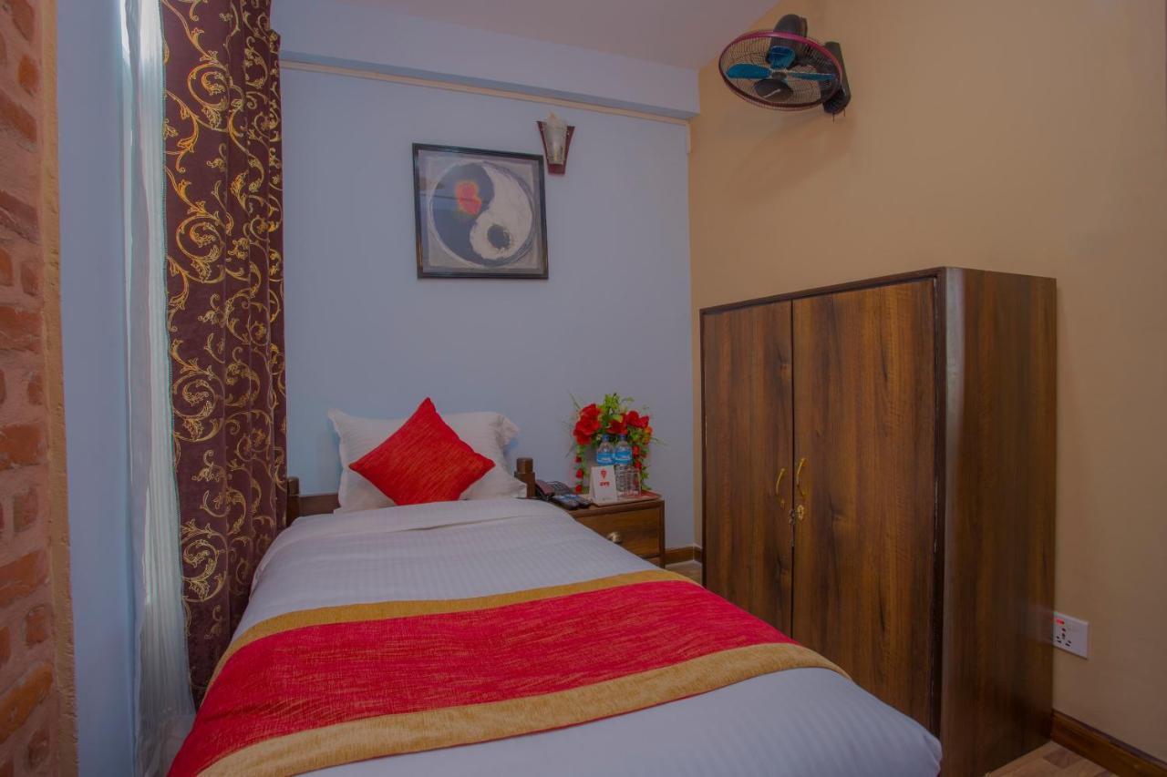 Oyo 206 Mount View Homes Kathmandu Exterior photo